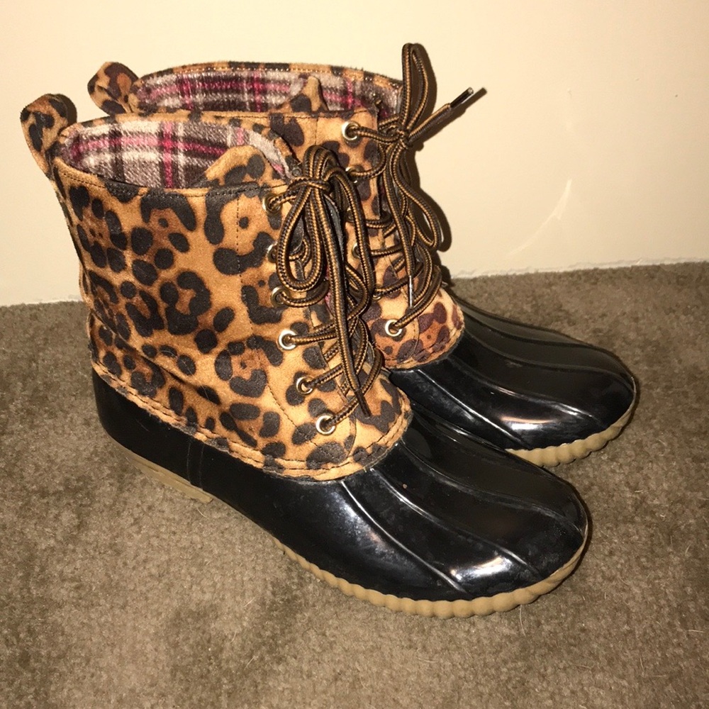 Women’s duck boots